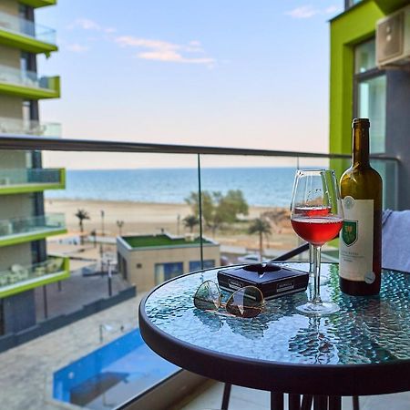 Ambient Holiday Apartment ALEZZI Beach resort Năvodari Zewnętrze zdjęcie