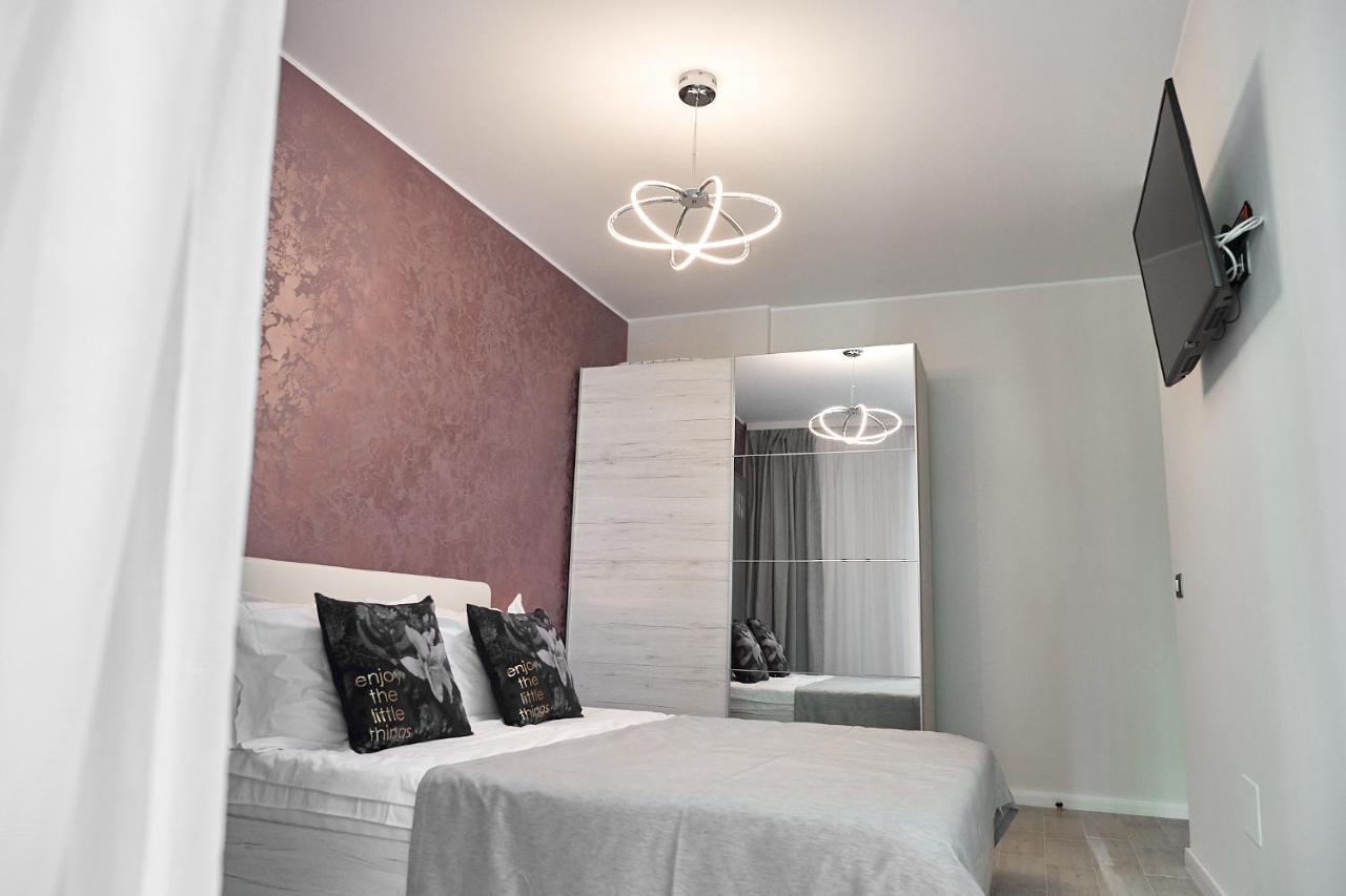 Ambient Holiday Apartment ALEZZI Beach resort Năvodari Zewnętrze zdjęcie